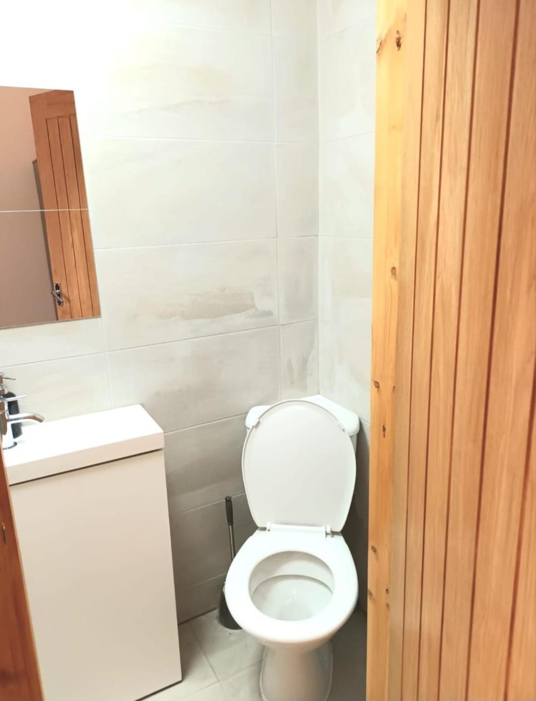 Rooms In Manchester 6 Minutes Drive To Victoria Station Eksteriør bilde