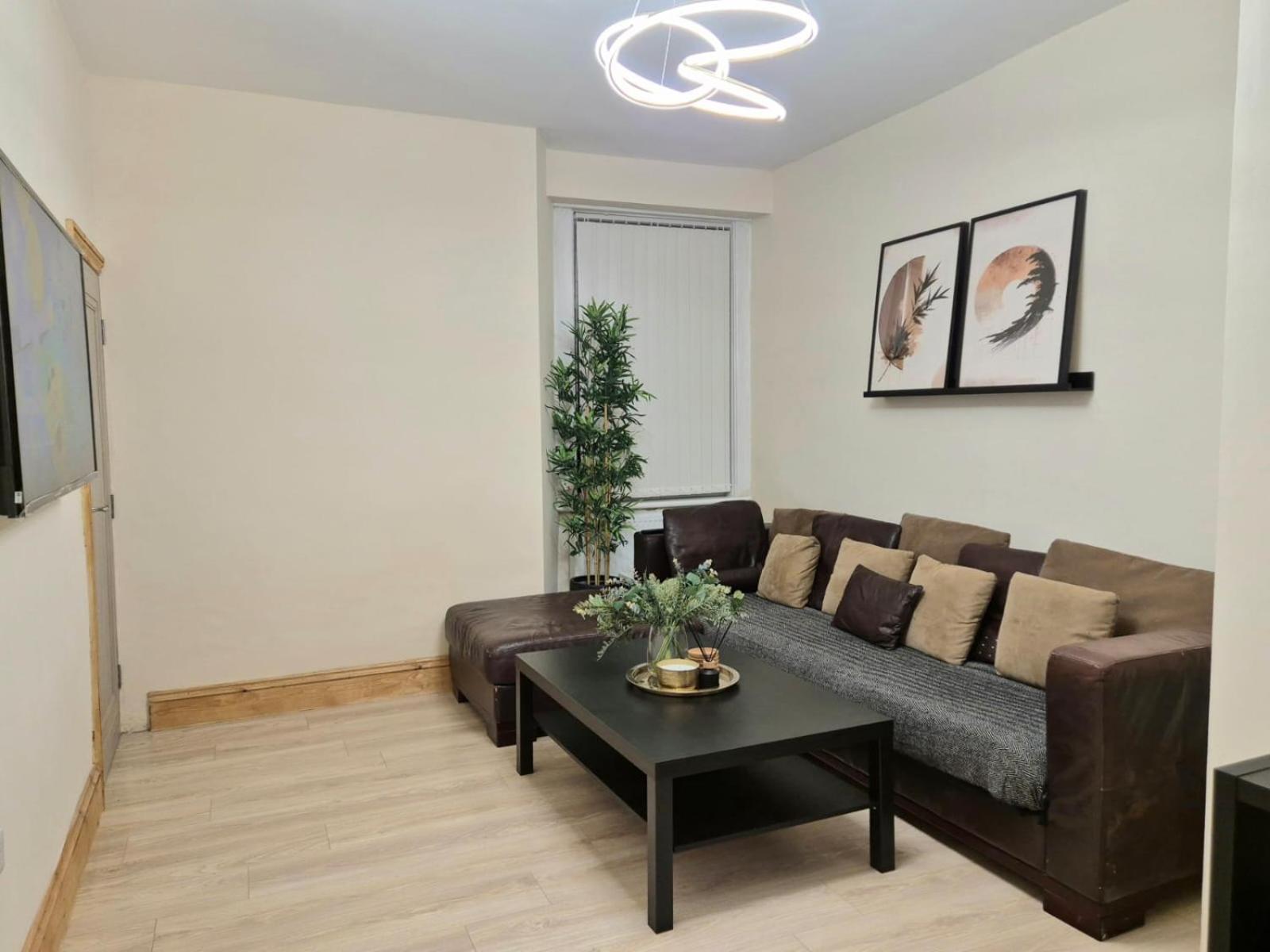 Rooms In Manchester 6 Minutes Drive To Victoria Station Eksteriør bilde