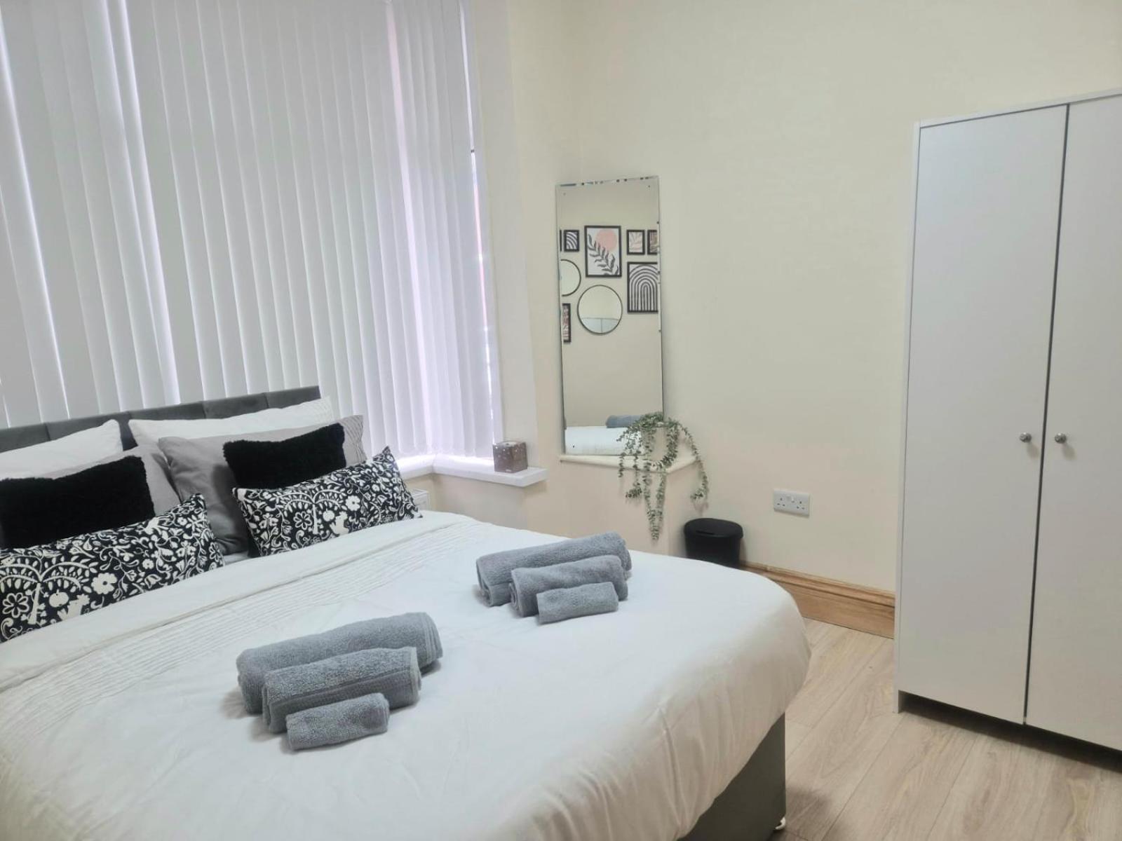 Rooms In Manchester 6 Minutes Drive To Victoria Station Eksteriør bilde