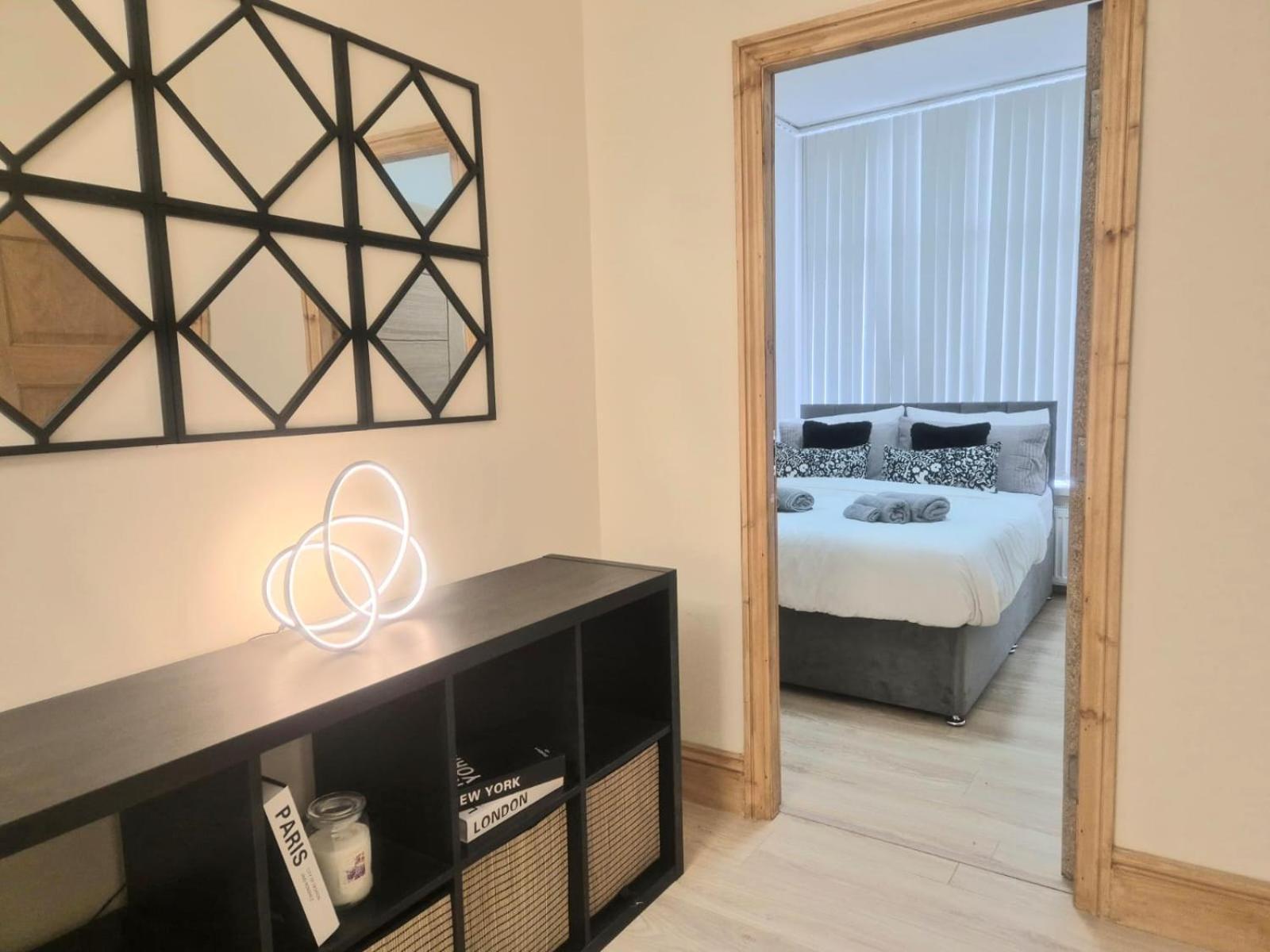 Rooms In Manchester 6 Minutes Drive To Victoria Station Eksteriør bilde